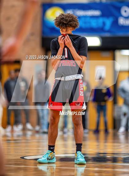 Thumbnail 2 in Red Springs vs Fairmont (Robeson County Shootout) photogallery.