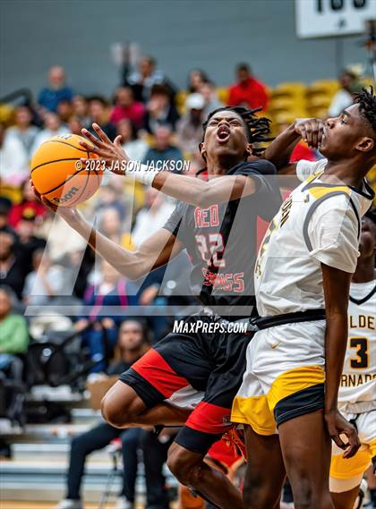 Thumbnail 2 in Red Springs vs Fairmont (Robeson County Shootout) photogallery.
