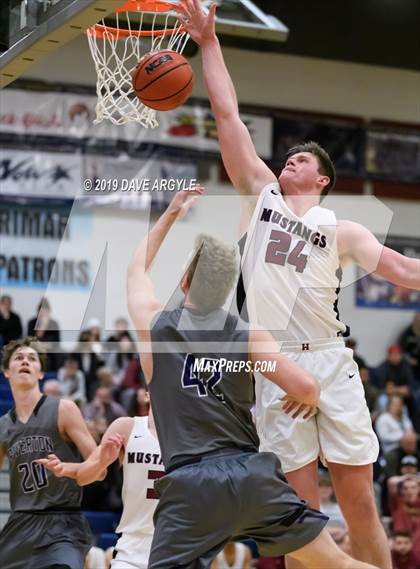 Thumbnail 1 in Riverton @ Herriman photogallery.