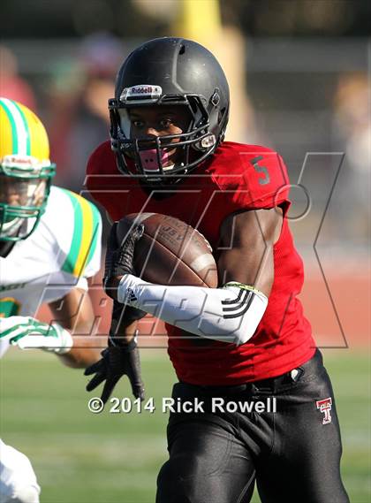Thumbnail 3 in Kennedy @ Tustin photogallery.