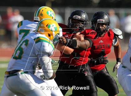 Thumbnail 2 in Kennedy @ Tustin photogallery.