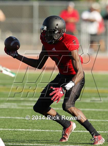 Thumbnail 1 in Kennedy @ Tustin photogallery.
