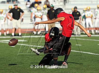 Thumbnail 3 in Kennedy @ Tustin photogallery.