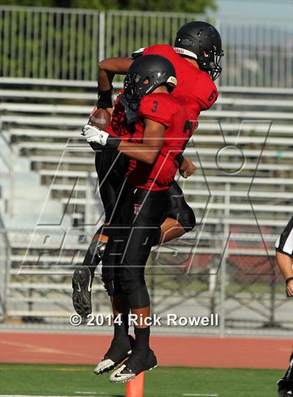 Thumbnail 3 in Kennedy @ Tustin photogallery.