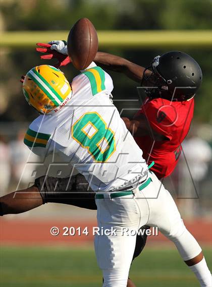 Thumbnail 2 in Kennedy @ Tustin photogallery.