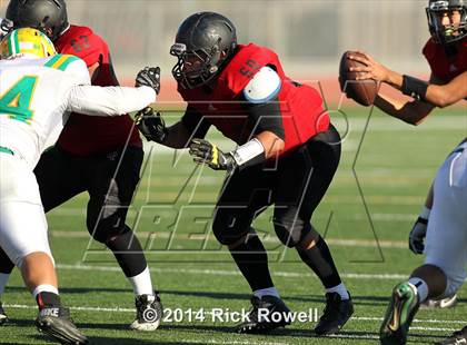 Thumbnail 3 in Kennedy @ Tustin photogallery.