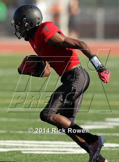 Thumbnail 2 in Kennedy @ Tustin photogallery.