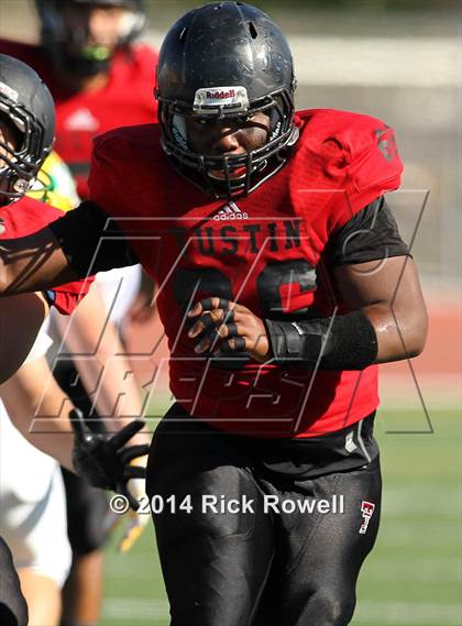 Thumbnail 2 in Kennedy @ Tustin photogallery.