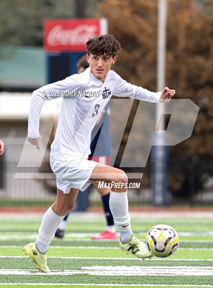 Thumbnail 2 in St. Thomas More vs. Teurlings Catholic photogallery.