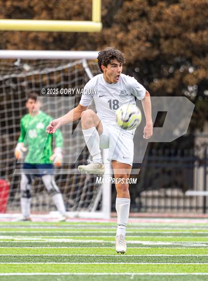 Thumbnail 3 in St. Thomas More vs. Teurlings Catholic photogallery.