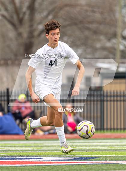 Thumbnail 2 in St. Thomas More vs. Teurlings Catholic photogallery.