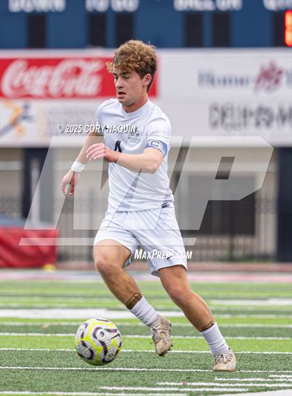 Thumbnail 3 in St. Thomas More vs. Teurlings Catholic photogallery.