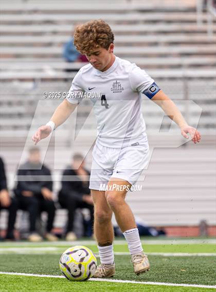 Thumbnail 2 in St. Thomas More vs. Teurlings Catholic photogallery.