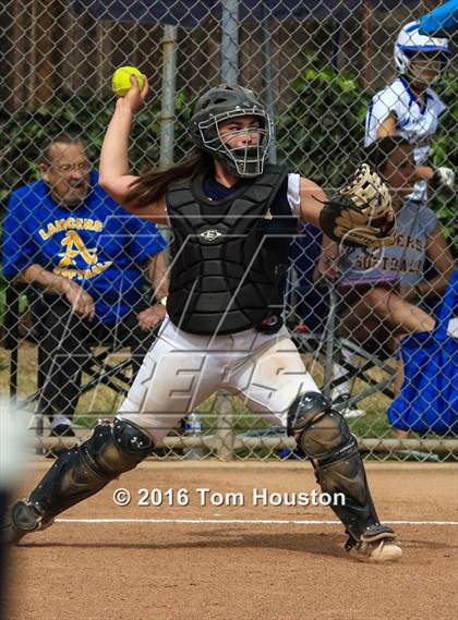 Thumbnail 2 in Bishop Amat vs Cantwell Sacred Heart photogallery.