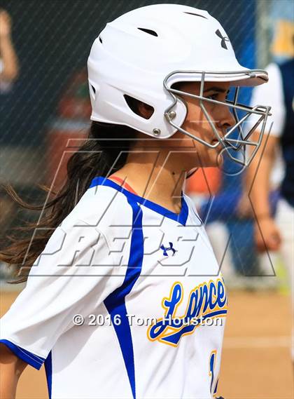 Thumbnail 1 in Bishop Amat vs Cantwell Sacred Heart photogallery.