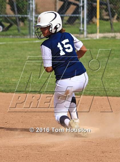 Thumbnail 1 in Bishop Amat vs Cantwell Sacred Heart photogallery.
