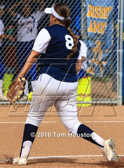 Thumbnail 3 in Bishop Amat vs Cantwell Sacred Heart photogallery.