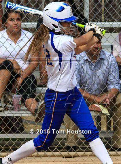 Thumbnail 3 in Bishop Amat vs Cantwell Sacred Heart photogallery.