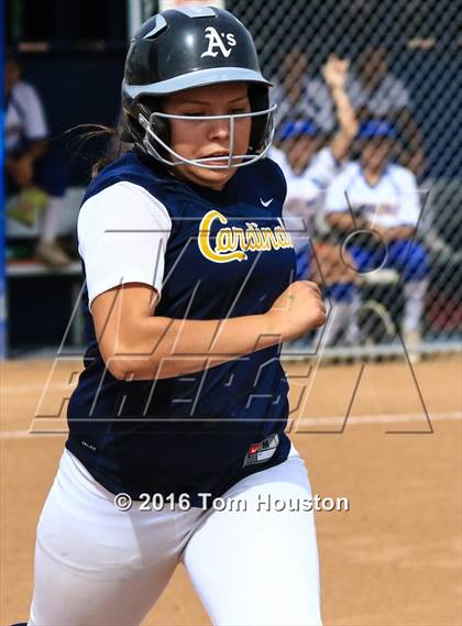 Thumbnail 2 in Bishop Amat vs Cantwell Sacred Heart photogallery.