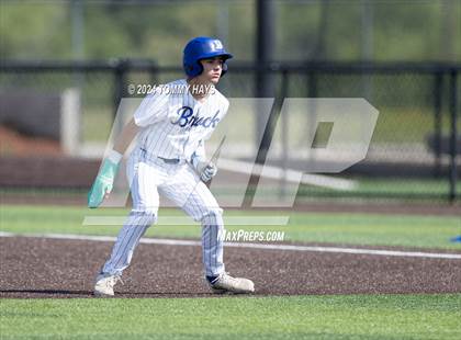 Thumbnail 1 in Holliday vs. Brock (UIL 3A Playoff) photogallery.