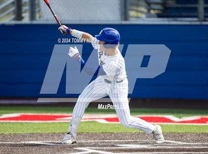Thumbnail 2 in Holliday vs. Brock (UIL 3A Playoff) photogallery.