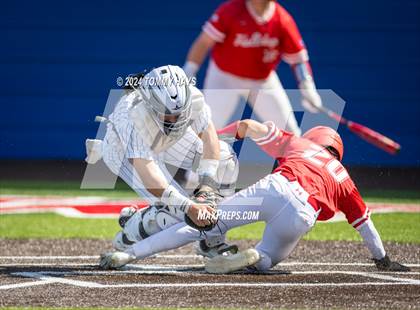 Thumbnail 1 in Holliday vs. Brock (UIL 3A Playoff) photogallery.