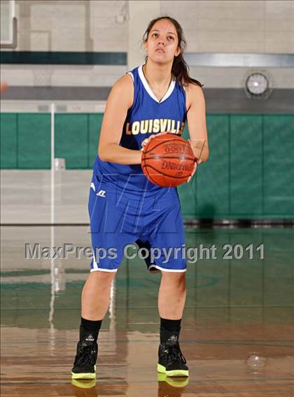 Thumbnail 2 in Immaculate Heart vs. Louisville (Pioneer Shootout) photogallery.