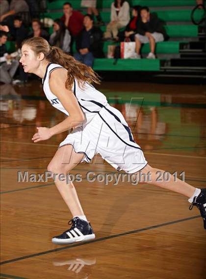 Thumbnail 3 in Immaculate Heart vs. Louisville (Pioneer Shootout) photogallery.
