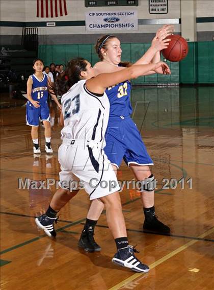 Thumbnail 1 in Immaculate Heart vs. Louisville (Pioneer Shootout) photogallery.
