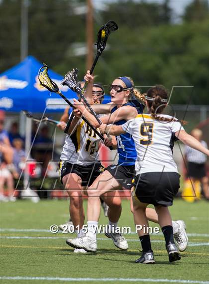 Thumbnail 3 in Bronxville vs. Honeoye Falls-Lima (NYSPHSAA Class C Semifinal) photogallery.
