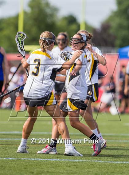 Thumbnail 2 in Bronxville vs. Honeoye Falls-Lima (NYSPHSAA Class C Semifinal) photogallery.