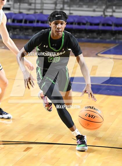 Thumbnail 1 in Phoenix Christian vs. Rancho Solano Prep (AIA 2A Semifinal) photogallery.