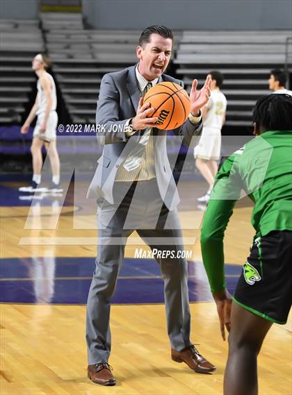 Thumbnail 2 in Phoenix Christian vs. Rancho Solano Prep (AIA 2A Semifinal) photogallery.
