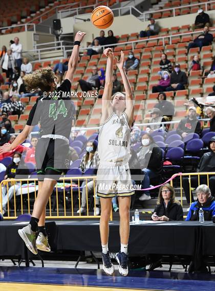 Thumbnail 2 in Phoenix Christian vs. Rancho Solano Prep (AIA 2A Semifinal) photogallery.