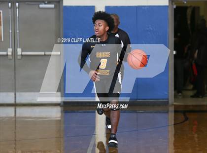 Thumbnail 2 in Goose Creek vs First Baptist School (Rotary Roundball Classic) photogallery.