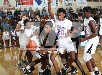 Thumbnail 3 in Goose Creek vs First Baptist School (Rotary Roundball Classic) photogallery.