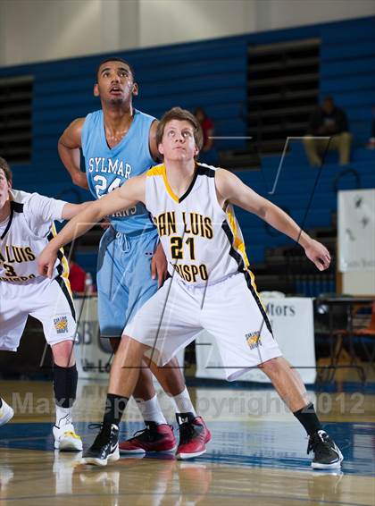 Thumbnail 1 in Sylmar vs San Luis Obispo (National Prep Classic) photogallery.