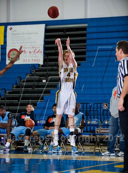 Thumbnail 2 in Sylmar vs San Luis Obispo (National Prep Classic) photogallery.