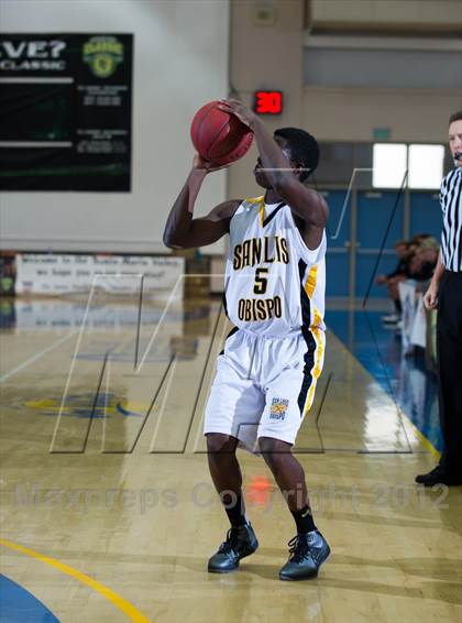 Thumbnail 1 in Sylmar vs San Luis Obispo (National Prep Classic) photogallery.