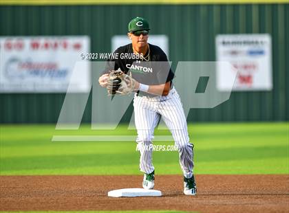 Thumbnail 3 in Liberty-Eylau vs. Canton (UIL 4A Area Playoff) photogallery.