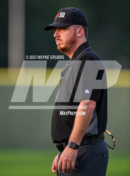 Thumbnail 3 in Liberty-Eylau vs. Canton (UIL 4A Area Playoff) photogallery.