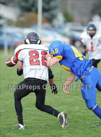 Thumbnail 3 in Shell Lake vs. Luck (WIAA Level 2 Playoffs) photogallery.
