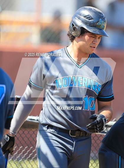 Thumbnail 3 in Aliso Niguel vs Arcadia (CIF SS Div 1 Round 1 Playoff) photogallery.