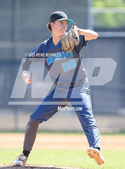 Thumbnail 3 in Aliso Niguel vs Arcadia (CIF SS Div 1 Round 1 Playoff) photogallery.