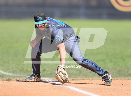 Thumbnail 3 in Aliso Niguel vs Arcadia (CIF SS Div 1 Round 1 Playoff) photogallery.