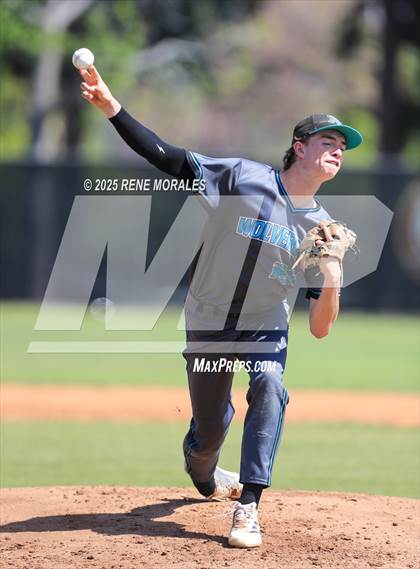 Thumbnail 3 in Aliso Niguel vs Arcadia (CIF SS Div 1 Round 1 Playoff) photogallery.