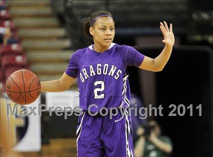 Thumbnail 1 in Bishop O'Dowd vs. Sacramento (CIF NorCal D3 Regional Final) photogallery.