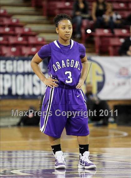 Thumbnail 3 in Bishop O'Dowd vs. Sacramento (CIF NorCal D3 Regional Final) photogallery.