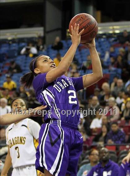 Thumbnail 3 in Bishop O'Dowd vs. Sacramento (CIF NorCal D3 Regional Final) photogallery.