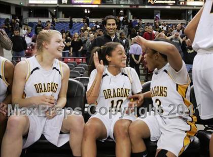 Thumbnail 3 in Bishop O'Dowd vs. Sacramento (CIF NorCal D3 Regional Final) photogallery.